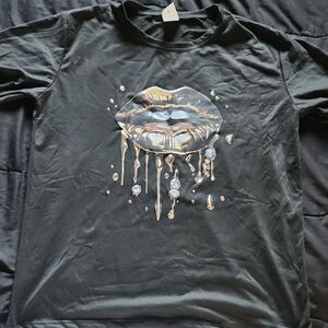 Black Graphic Tee with Dripping Gold Lips Design